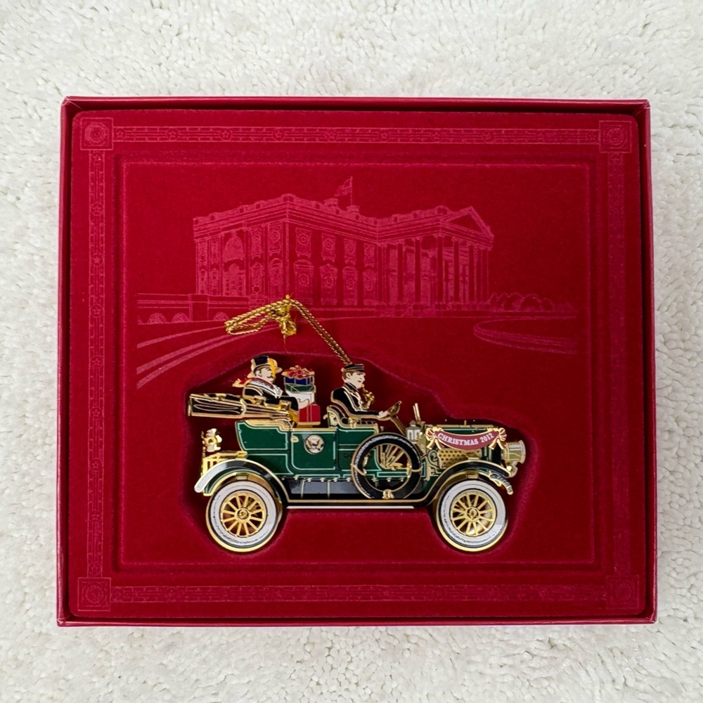 White House Historical Association 2012 Christmas Ornament-Has Original Box